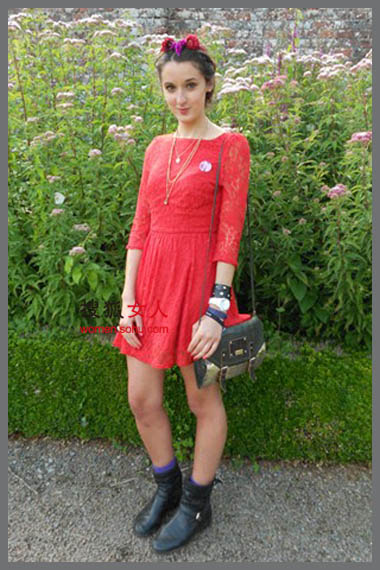 秋日连衣裙更出众 微凉天做俏佳人