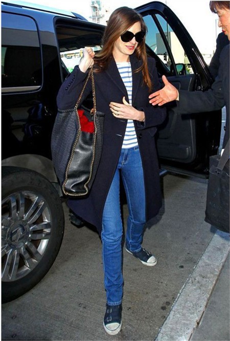 早春街拍防降温 10种最受明星追捧的呢子大衣