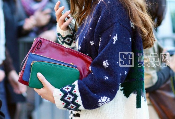 米兰天气15°C街拍 为你的春天出行备春装