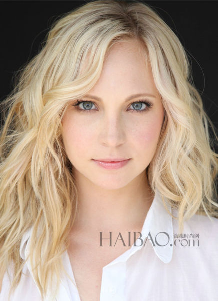 电眼vs脸蛋 <em>吸血鬼日记</em>女主诱惑美妆pk_新华网