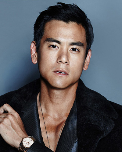 <em>彭于晏</em>清爽<em>发型</em>演绎30+成熟男人的魅力_新华