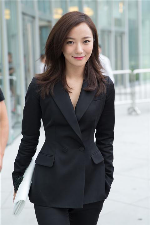 不管<em>胸大</em>胸小都能任性 冬天不<em>穿</em>bra到底好不好