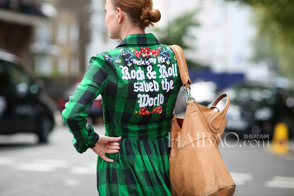 春色昭然 欧美型人街拍之初春绿色穿搭