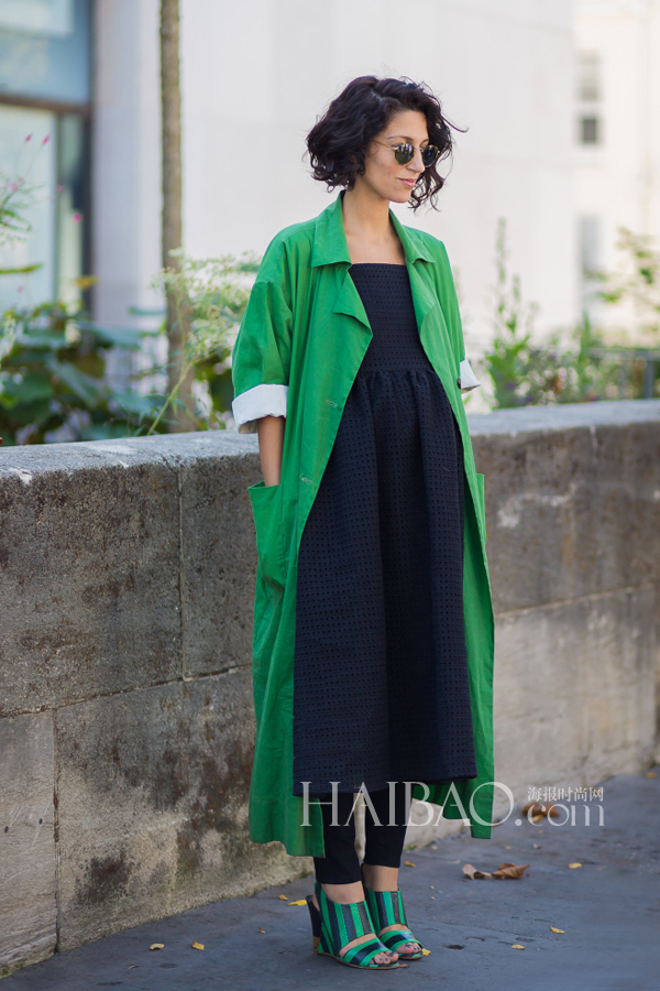 春色昭然 欧美型人街拍之初春绿色穿搭
