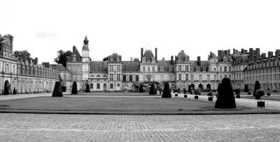 法国枫丹白露宫被盗珍宝达20件 案件细节披露