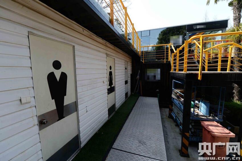 上海现造价百万集装箱建筑群 餐厅游泳池俱全