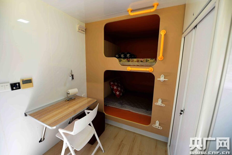 上海现造价百万集装箱建筑群 餐厅游泳池俱全