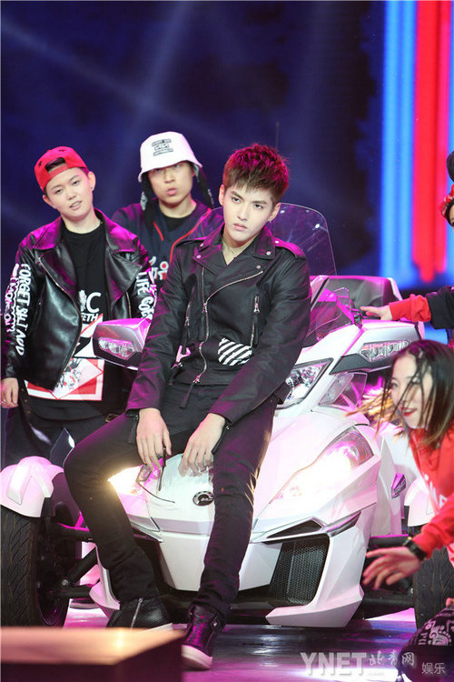 《我看你有戏》吴亦凡想变硬汉 冯小刚撒娇 新