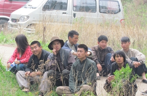 身身亡仅赔15万 揭明星替身身价 新华网上海频