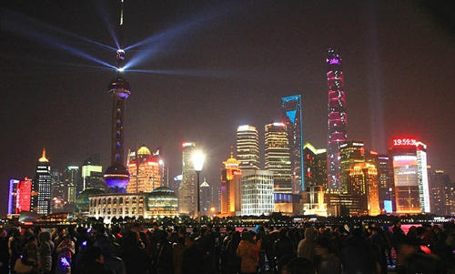 外滩江堤五一无灯光秀 视客流情况或交通管制