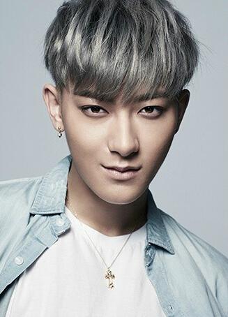 黄子韬被曝踏上单飞第一步 身价千万接代言 新