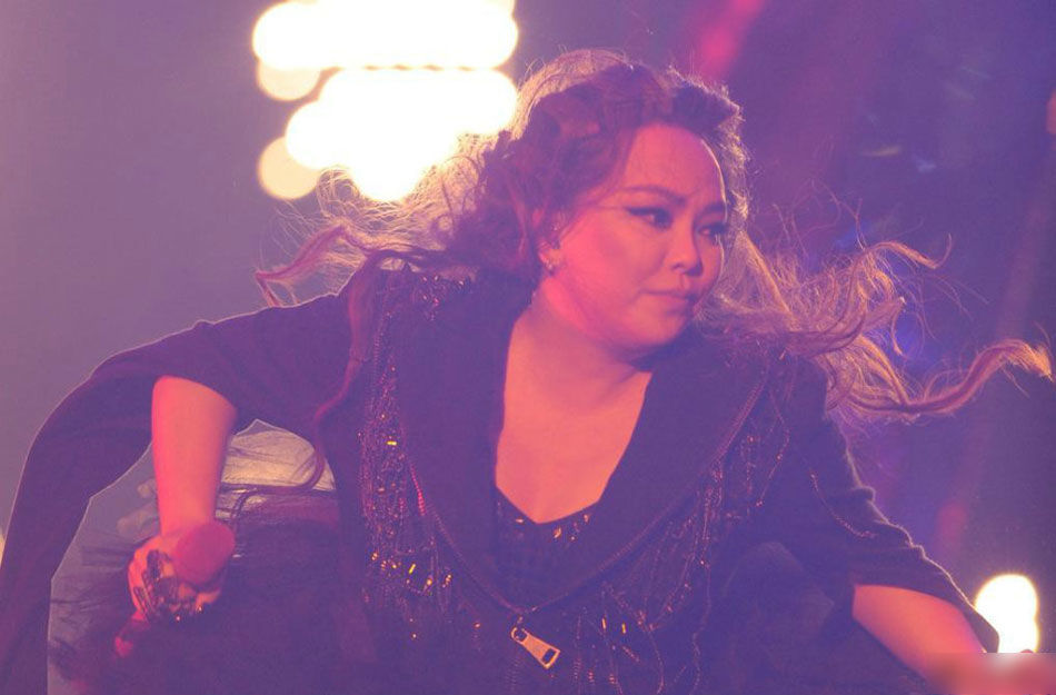 <em>张惠妹演唱会</em>热舞腰粗脸圆 网友直呼内心崩溃