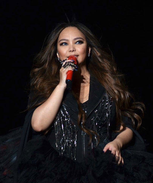 <em>张惠妹演唱会</em>热舞腰粗脸圆 网友直呼内心崩溃