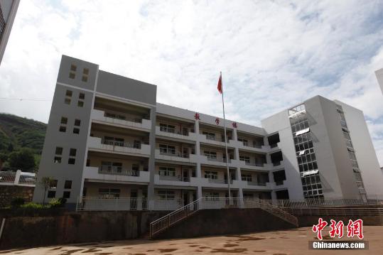 云南鲁甸地震一周年 镜头记录鲁甸震后生活