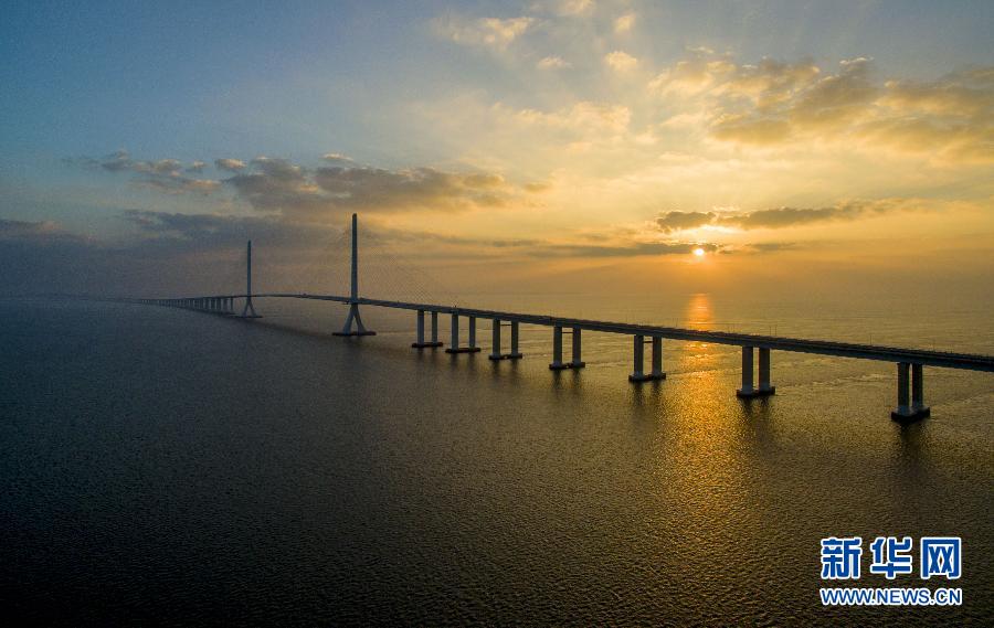 #(社会)(2)申城彩虹