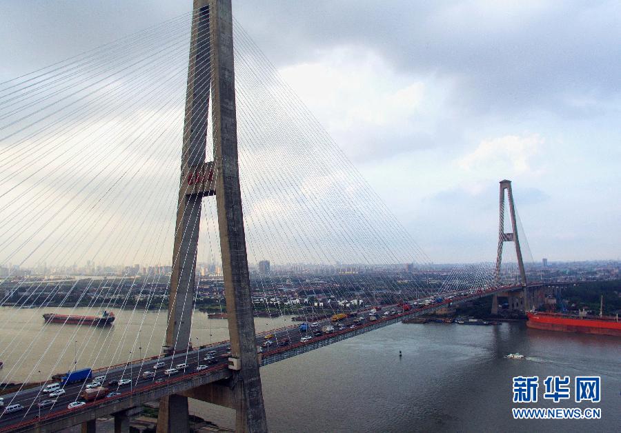 #(社会)(3)申城彩虹