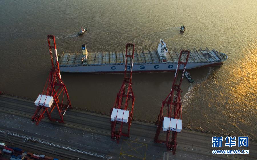 #（美丽中国）（3）航拍上海国际航运中心新坐标——洋山深水港区