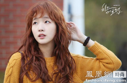 《奶酪陷阱》太火 只因女主唇色给力