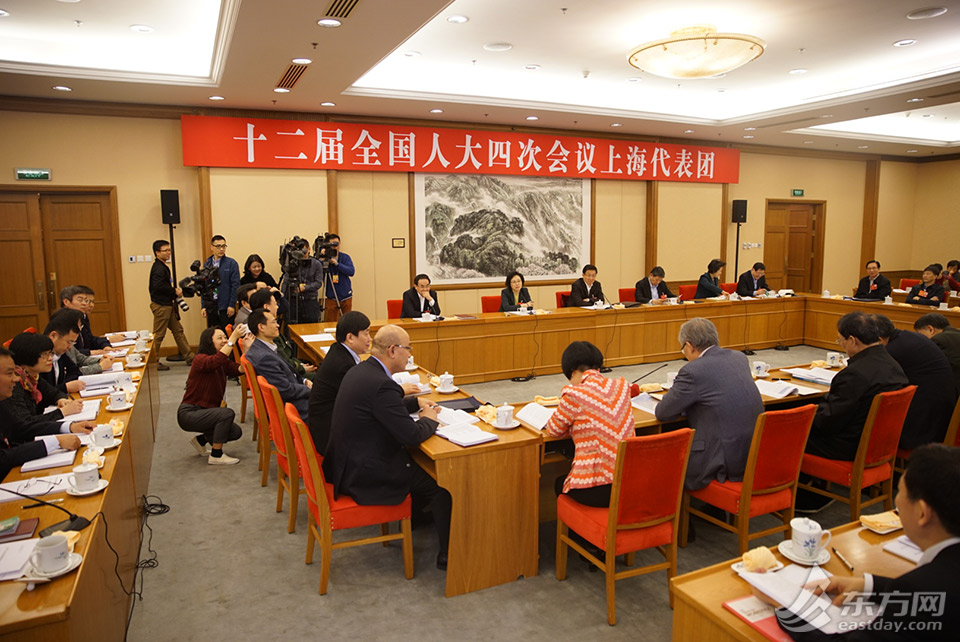 上海代表团举行全体会议审查十三五规划纲要草
