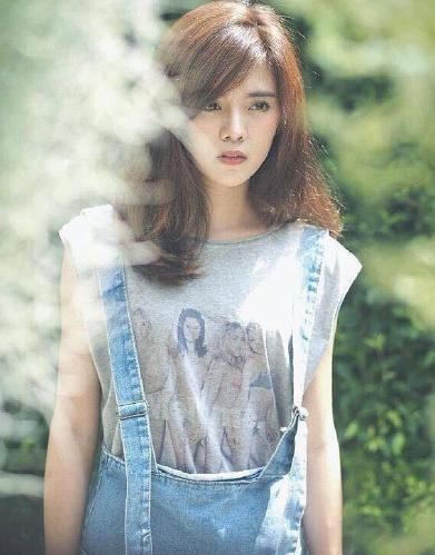 失散多年的兄妹!泰国女孩撞脸鹿晗