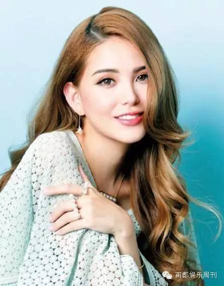 白色情人节送什么? 参照一下明星们花式秀恩爱