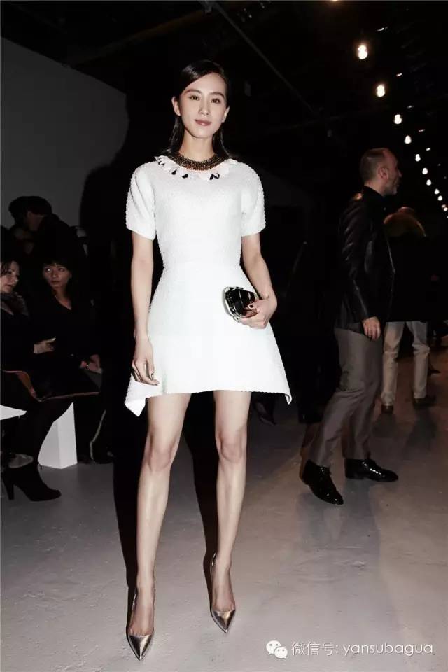 女星美腿大赛:倪妮林允的真假长腿 张梓琳腿长