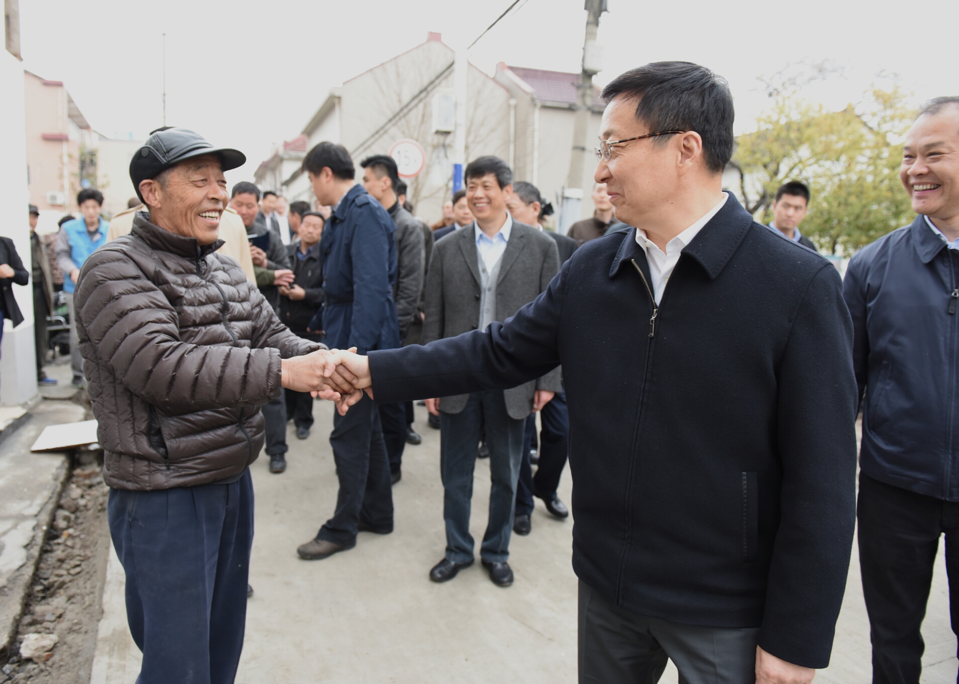 韩正八个月去了三次,上海这个村发生了什么?