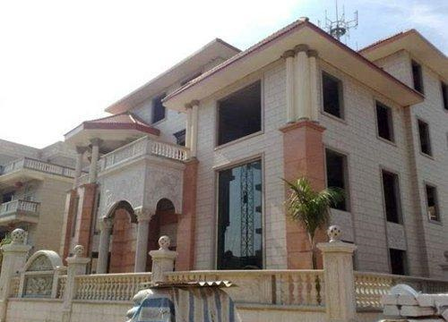  小伙自建奢华别墅 :地处魔都1500元一平米-新华