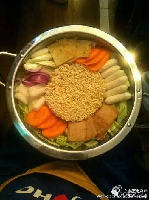 家境优越的郑爽开炸鸡店又被嘲 还能不能好了