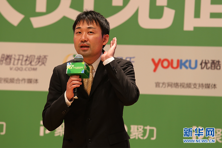 第22届上海电视节白玉兰奖获奖者接受采访