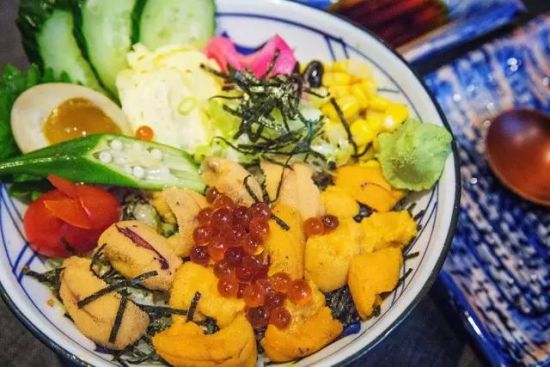 海鲜丼_北海道函馆朝市,海鲜爱好者的天堂！(2)