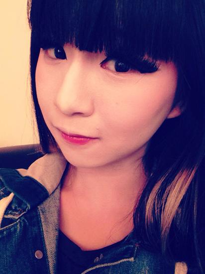 关晓彤欧阳娜娜少女妆 学会重返18岁