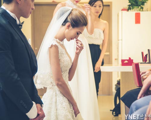 何润东老婆照片曝光 135653905_14727835669061n.jpg