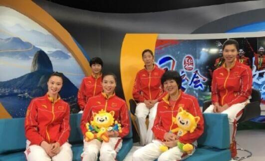 郎平续约或延至明年 为推广排球频繁现身综艺节目