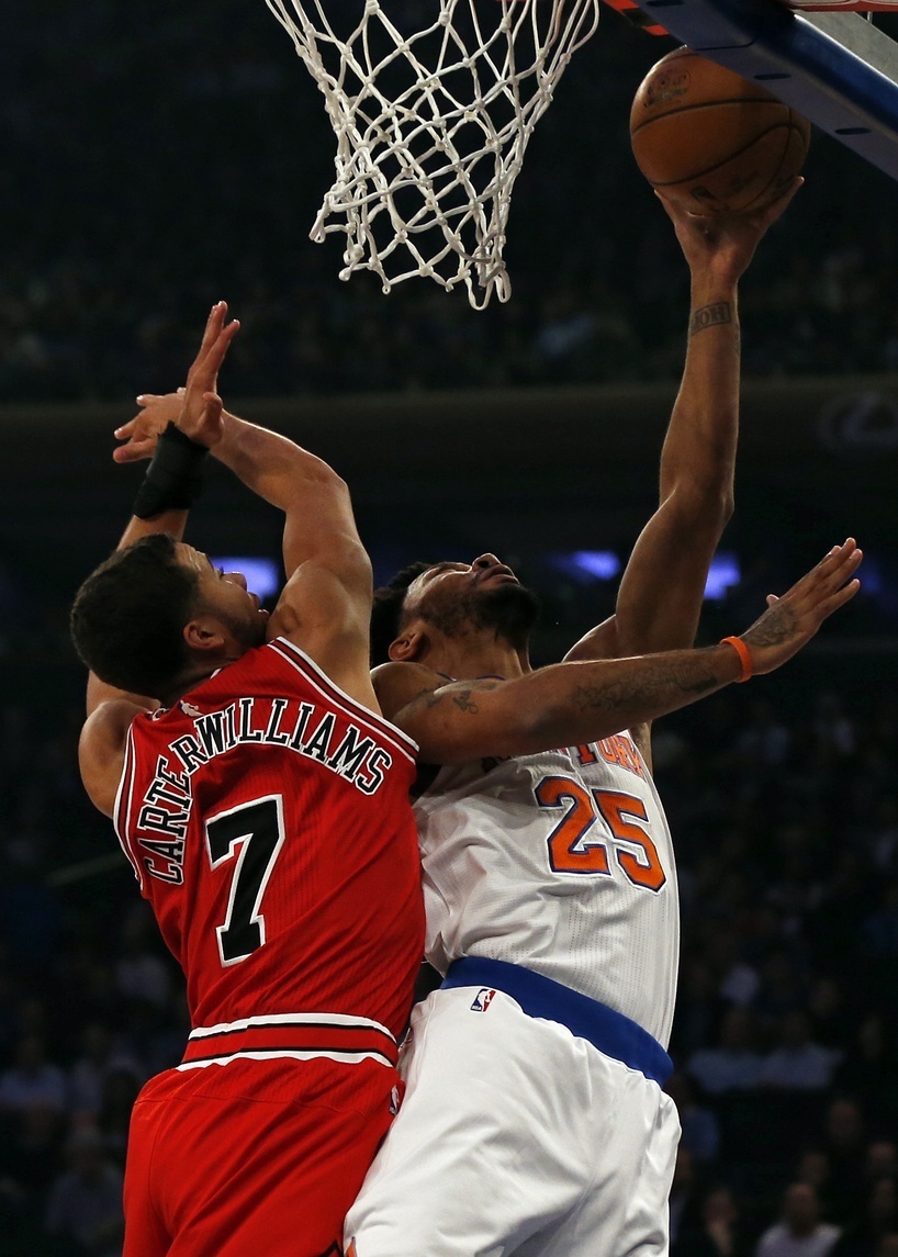 组图:尼克斯vs公牛 罗斯快攻上篮一条龙