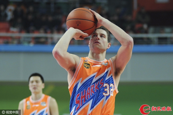 弗神寻求重返NBA? 上海男篮:目前专注季后赛