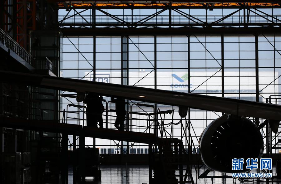 （新春走基層）（6）與C919大型客機102架機&ldquo;肩&rdquo;守