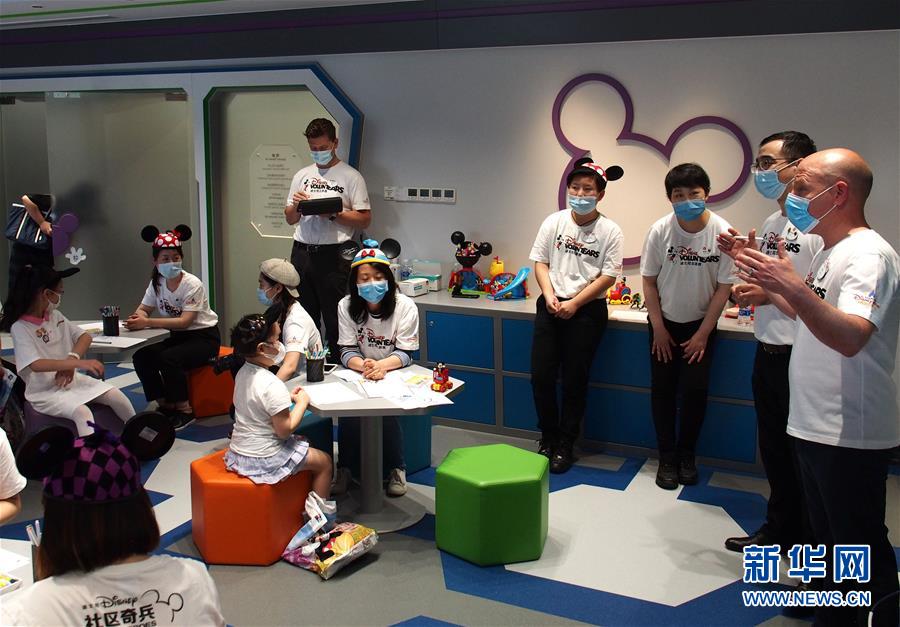 （新华视界）（2）上海儿童医学中心启用全新迪士尼欢乐屋