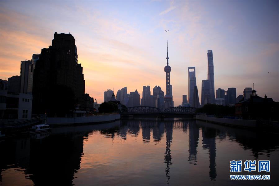 （新華視界）（1）外灘之晨