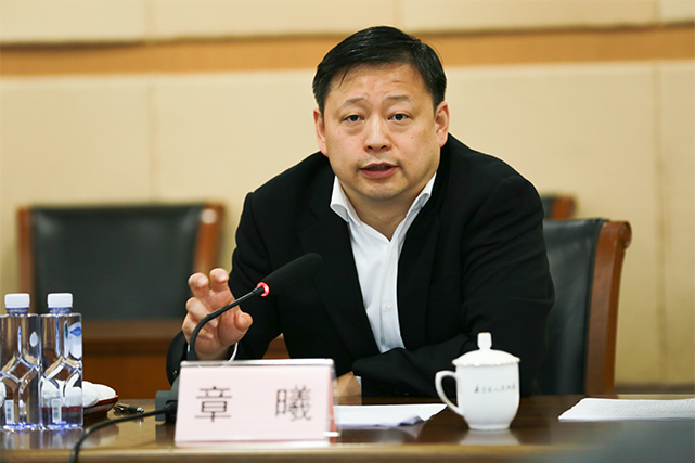 力争更多先行先试，与更多长三角兄弟城市开展更宽领域、更深层次的合作，加快形成重点产业的集聚效应、重要改革的溢出效应、重大项目的联动效应