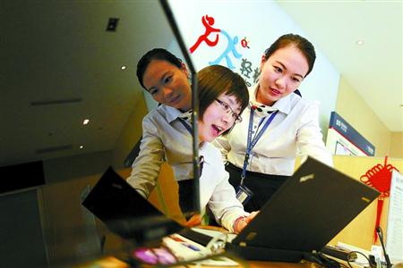 85后副行长管住5亿元“钱袋子”