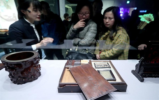 上海举行中国古代文房用具展