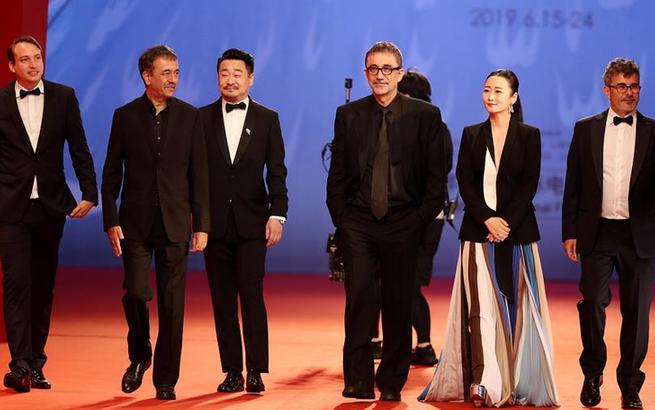 第22屆上海國際電影節閉幕紅毯儀式在滬舉行