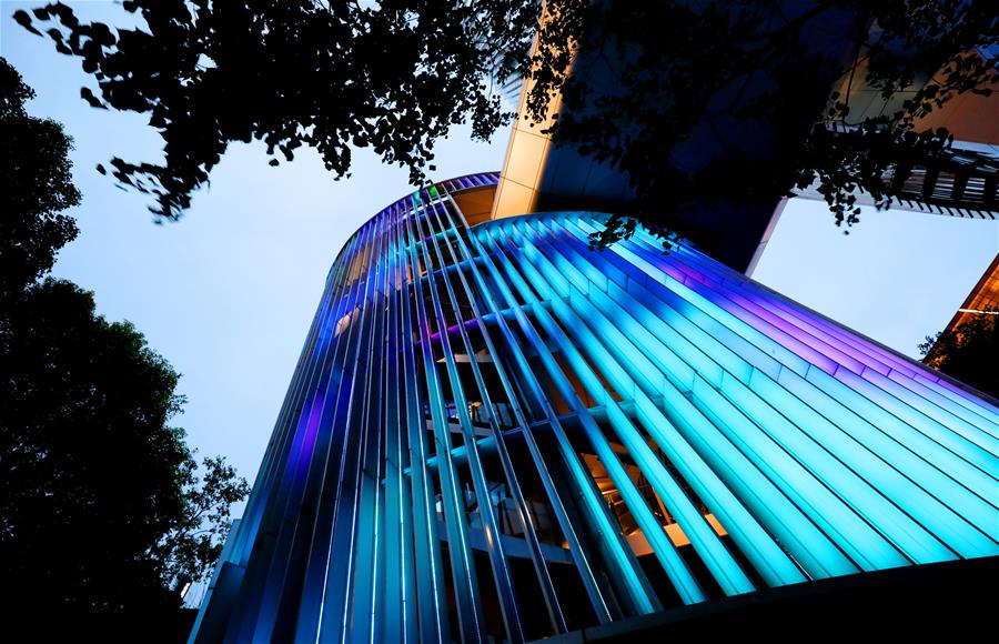 上海虹橋商務區夜色